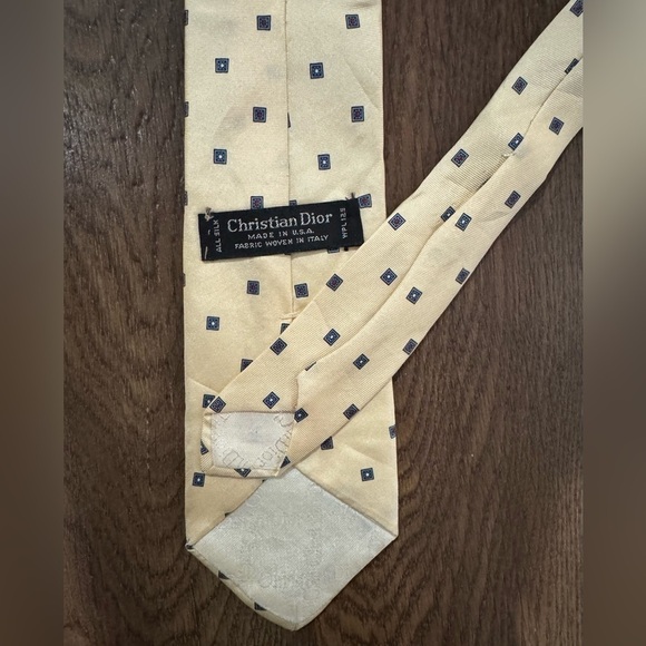Christian Dior Tie 100% Silk Made in USA Cream Square Pattern - Picture 2 of 8